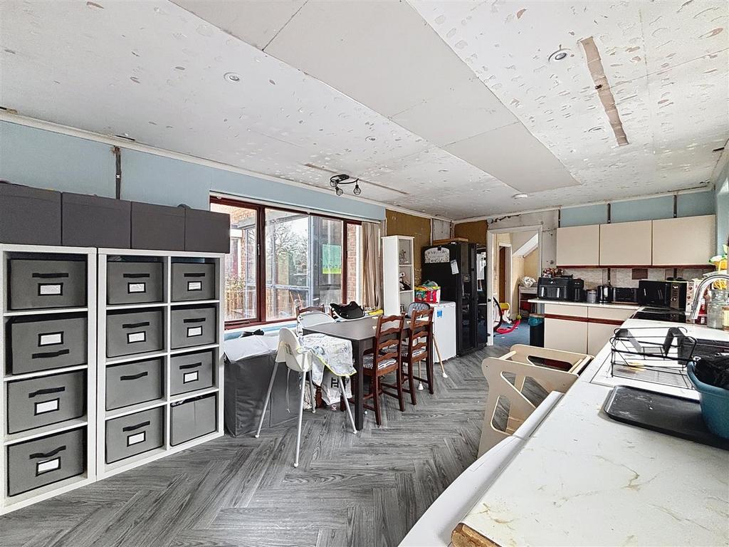 Breakfast Kitchen