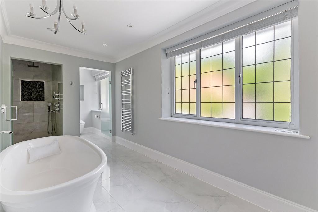 En Suite Bathroom