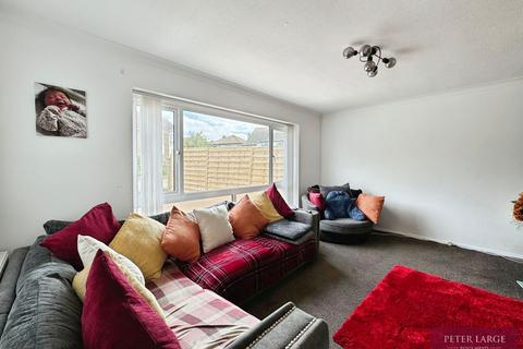 3 bedroom semi-detached house for sale, 1 Cae Uchaf, Rhyl,LL18 3TS