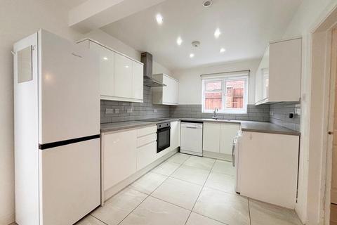 3 bedroom detached house to rent, Britannia Road, Suffolk IP4