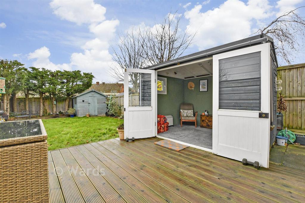 Workshop/Outbuildings