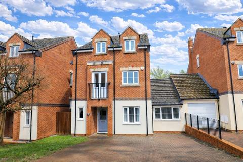 6 bedroom link detached house for sale, Lime Street, Rushden NN10