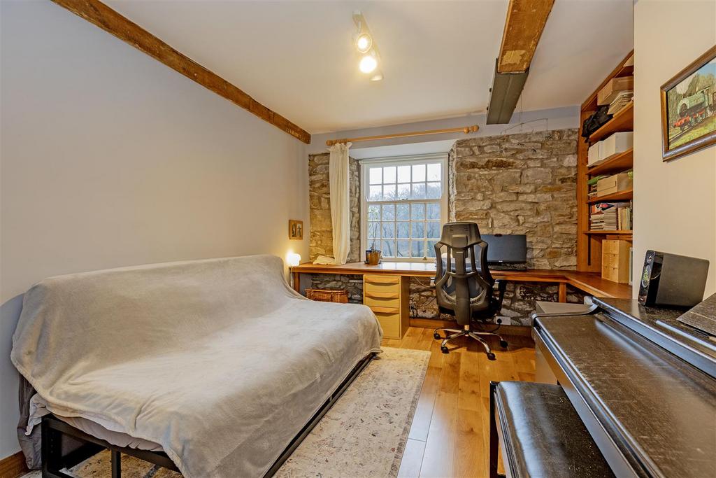 Bedroom 3-1.jpg