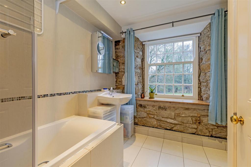 Bathroom-1.jpg