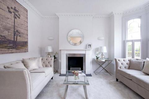 5 bedroom semi-detached house to rent, Glendun Road, London W3