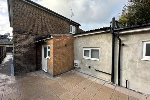 undefined, Uxbridge,  London,  UB8