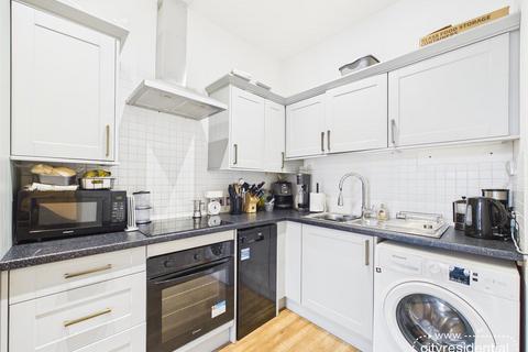 2 bedroom apartment for sale, The Symphony, Liverpool