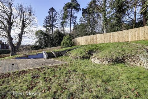 undefined, South Bank, Westerham TN16