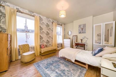 undefined, Framfield Road, London W7