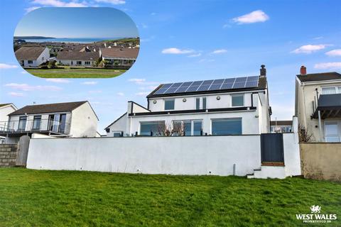 4 bedroom detached house for sale, Holbrook Road, Broad Haven, Haverfordwest
