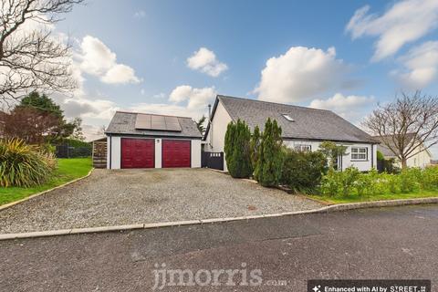 4 bedroom detached bungalow for sale, St. Catherines Close, Princes Gate, SA67