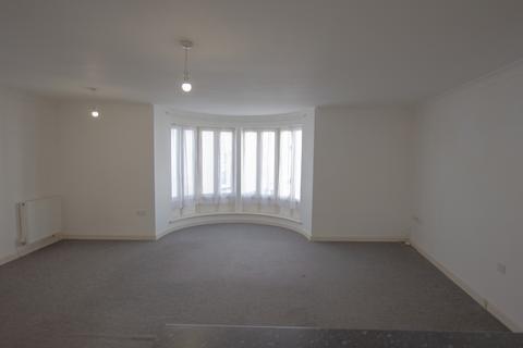 2 bedroom flat to rent, 4 The Piazza, Crockwell Street, Bodmin, PL31 2DR