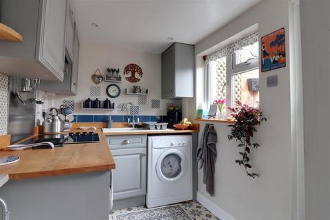 2 bedroom terraced house for sale, High Street, Stonehouse