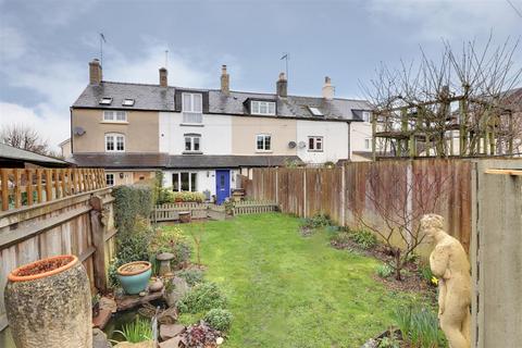 2 bedroom terraced house for sale, High Street, Stonehouse