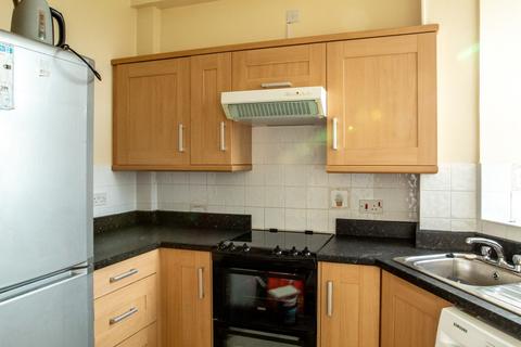 2 bedroom flat to rent, 22 Castle Hill Court Cross Lane, Bodmin