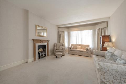 3 bedroom apartment for sale, Rutland Court, Rutland Gardens, London, SW7