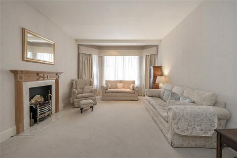 3 bedroom apartment for sale, Rutland Court, Rutland Gardens, London, SW7