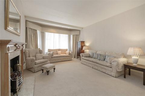 3 bedroom apartment for sale, Rutland Court, Rutland Gardens, London, SW7