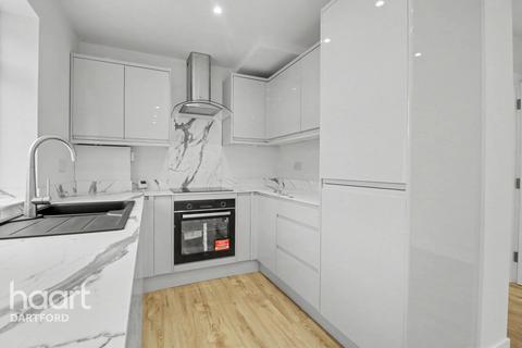 3 bedroom semi-detached house for sale, Mayplace Avenue, Dartford