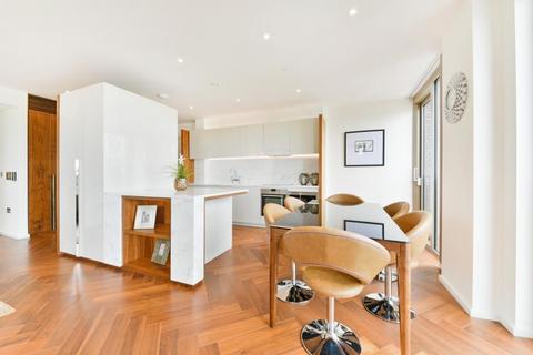 2 bedroom flat for sale, Capital Building, Embassy Gardens, Nine Elms, SW11