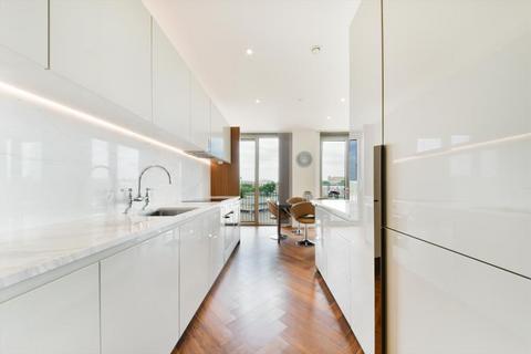 2 bedroom flat for sale, Capital Building, Embassy Gardens, Nine Elms, SW11