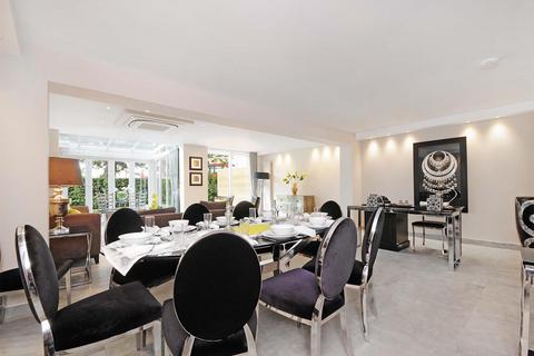 4 bedroom house to rent, Court Close, St. Johns Wood Park, London