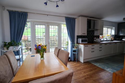 undefined, Chaldon Way, Coulsdon