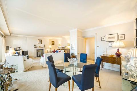 3 bedroom flat for sale, Park Lane, London W1K