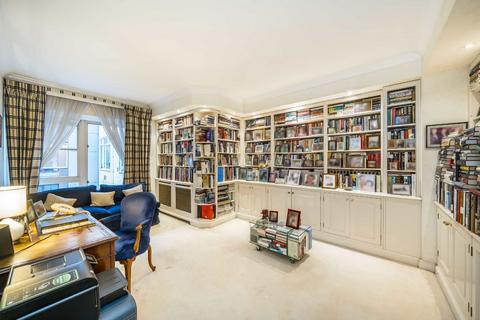 3 bedroom flat for sale, Park Lane, London W1K