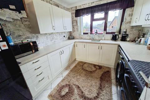 2 bedroom bungalow for sale, St. William Court, Holbeach, Spalding