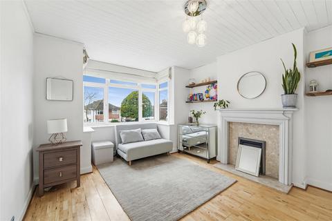 undefined, Spa Drive, Epsom