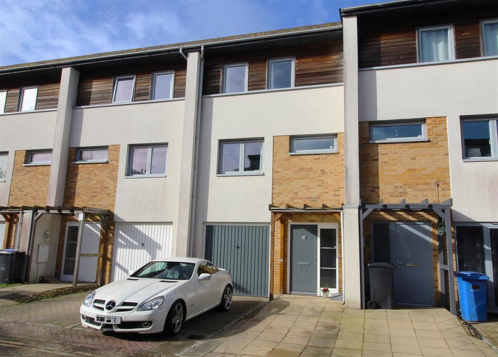 Exterior3.JPG