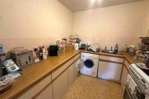 1 bedroom flat for sale, Rydal Court, Watford WD25