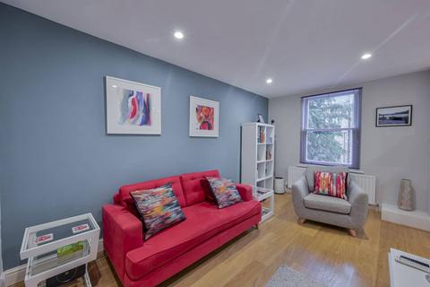 2 bedroom flat for sale, Belgrave Road, Pimlico, London, SW1V