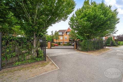 undefined, Between Streets, Cobham, Surrey, KT11