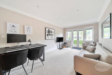 undefined, Between Streets, Cobham, Surrey, KT11