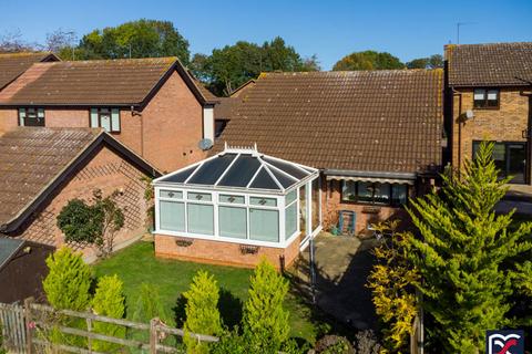 undefined, Stuart Close, Northampton NN4
