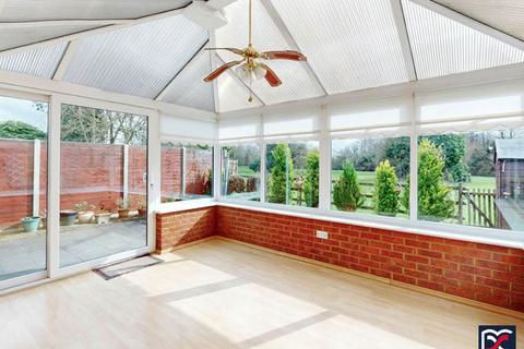 undefined, Stuart Close, Northampton NN4