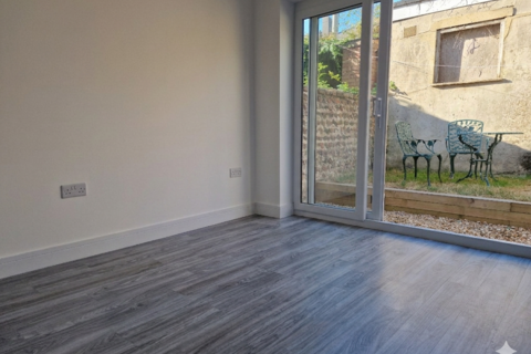 2 bedroom flat to rent, Eastern Road, Brighton BN2
