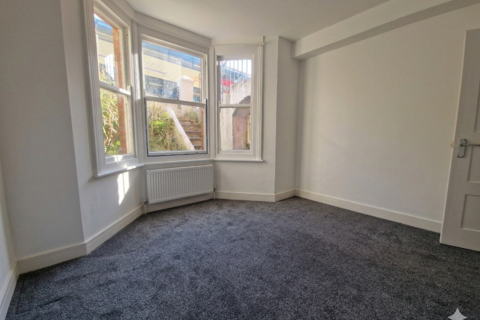 2 bedroom flat to rent, Eastern Road, Brighton BN2