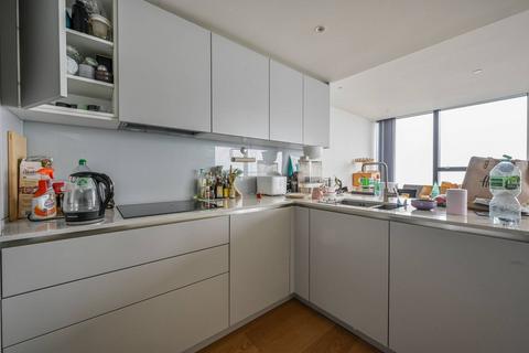 3 bedroom flat to rent, South Quay Plaza E14, Canary Wharf, London, E14
