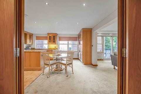 2 bedroom apartment for sale, Kingston House South, Ennismore Gardens, Knightsbridge SW7