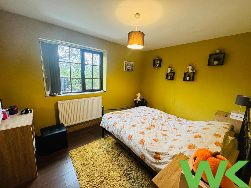 Bedroom 1 - Annexe