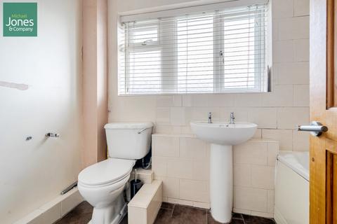 2 bedroom flat to rent, St Bernards Court, Sompting Road, Lancing, West Sussex, BN15