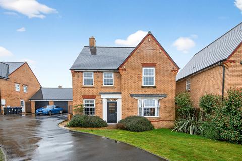 4 bedroom detached house for sale, Westons Piece, Devizes, SN10