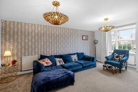 4 bedroom detached house for sale, Westons Piece, Devizes, SN10
