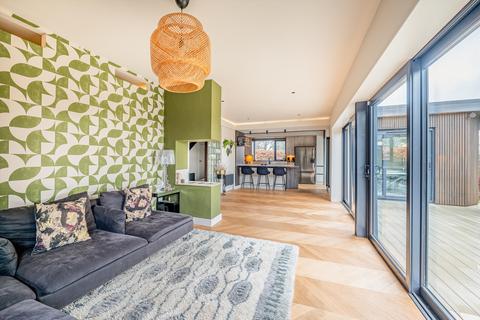undefined, Van Diemens Lane, Bath, Somerset BA1