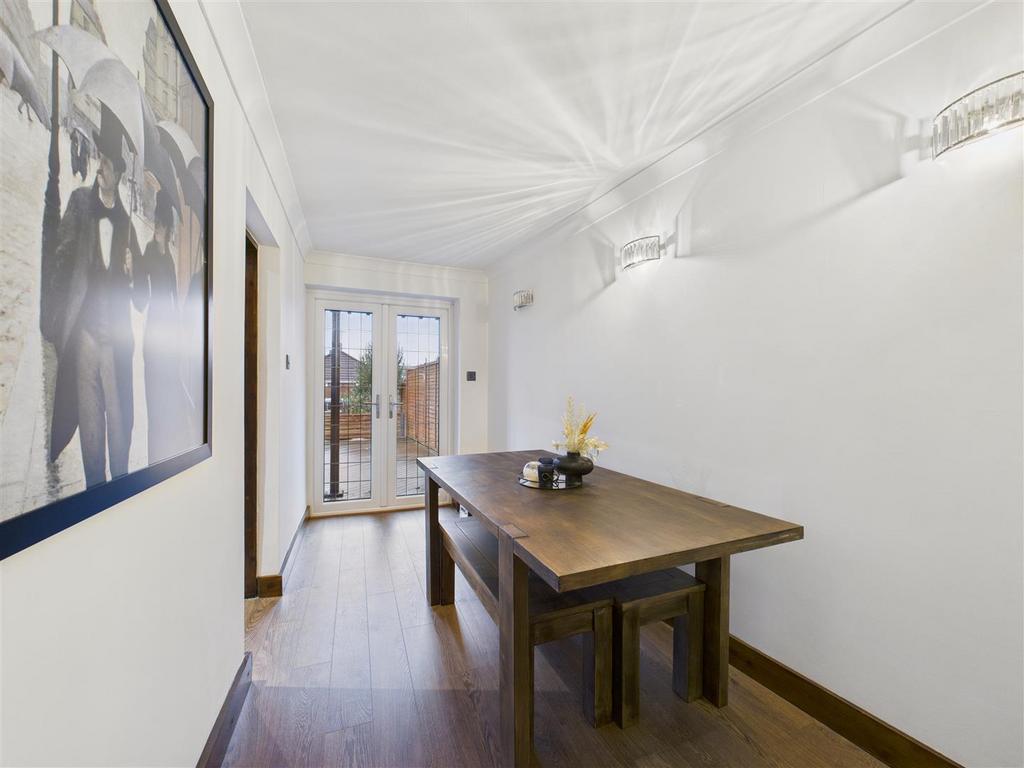 Dining Room/Snug