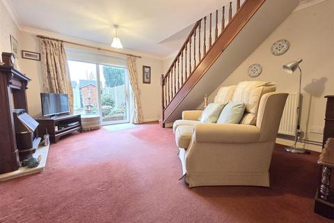 2 bedroom house for sale, Court Drive, Stourport-On-Severn