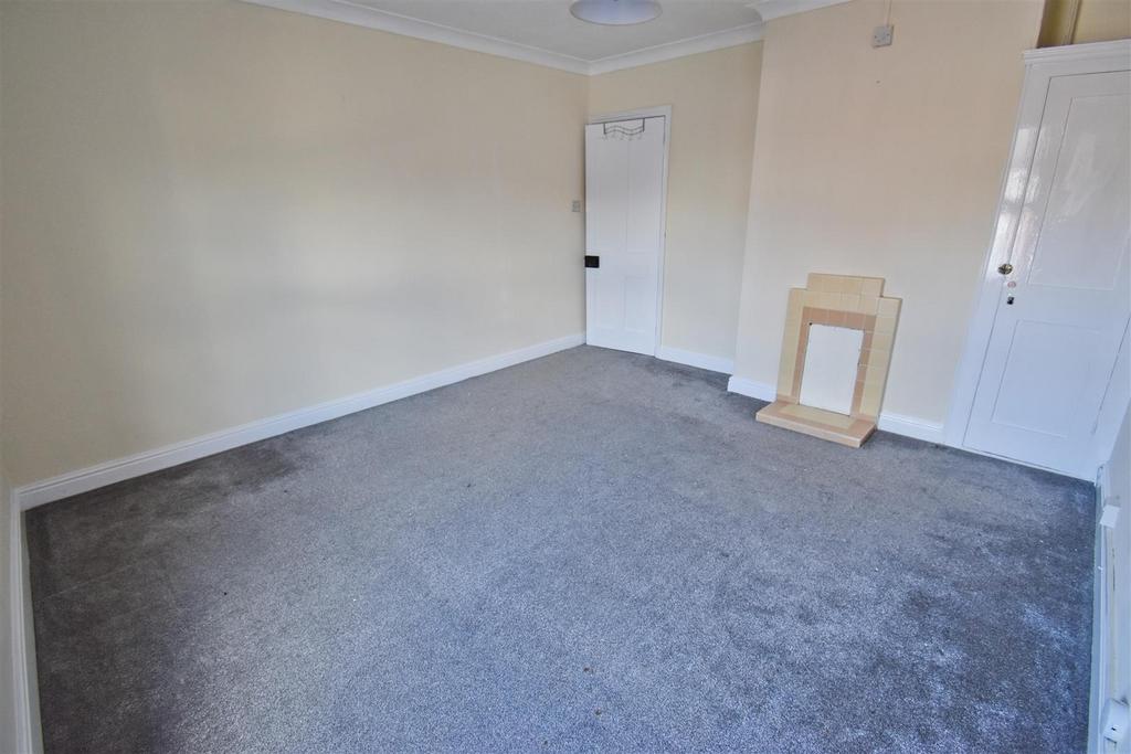 Bedroom 1.2.jpg